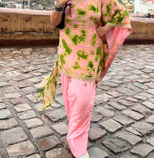 Gulaabi